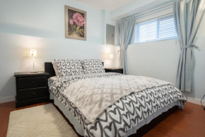 Lovely 1BR Secondary suite with Separate entrance